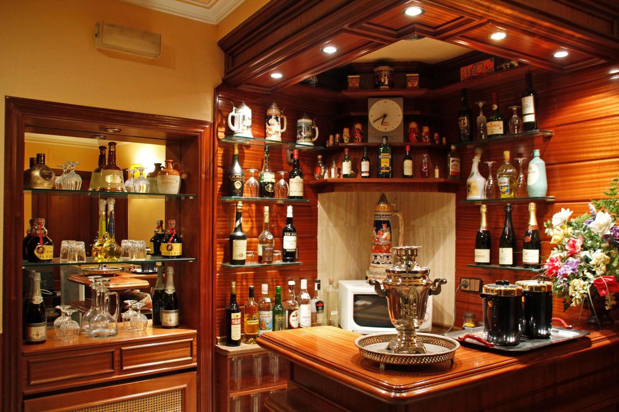 מדריד Hostal Victoria III מראה חיצוני תמונה